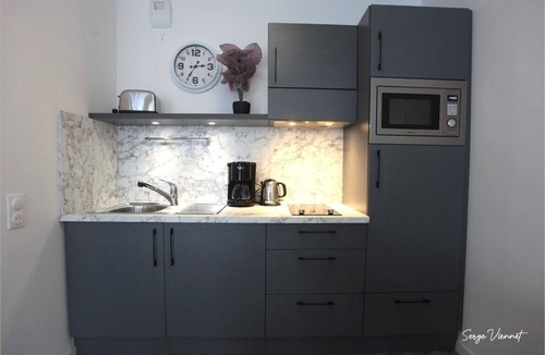 Serris Apartment | Apartment-Comfort-Ensuite with Bath-T3