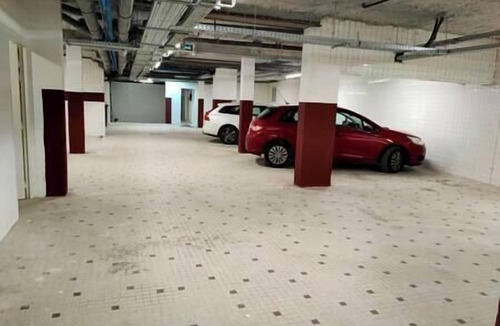 Centre Ville Apartment | Apartment Comfortable in the centre of Pau: parking, AC.