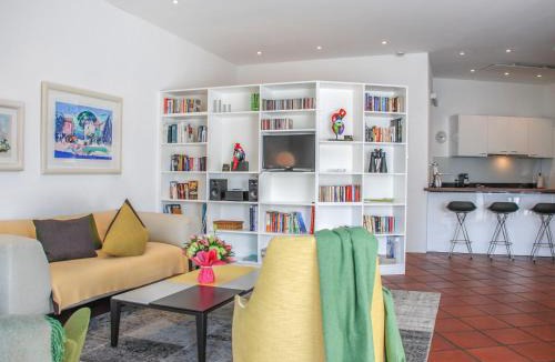 Orselina Apartment | Apartment Condominio Les Hirondelles by Interhome