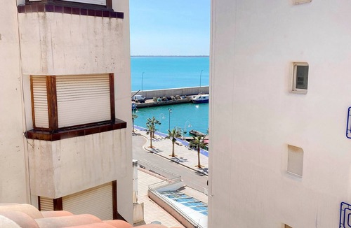 L'Ampolla Apartment | Apartment 'Constance' with Sea View, Wi-Fi and Air Conditioning