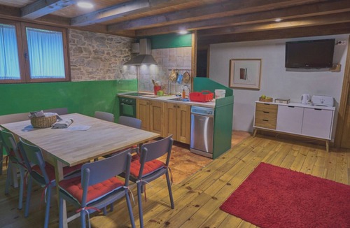 Ulle Cottage | Apartment Cosmos, casapirineos