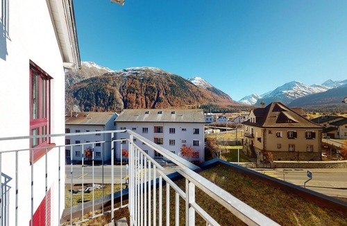 Samedan Apartment | Apartment Crappun 3 - Spacious 4.5-Room Apartment in Central Samedan