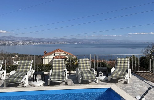 Opric House | Apartment Croatia with private pool