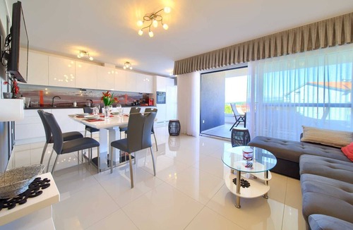 Zidarici Apartment | Apartment Crystal Aura 1