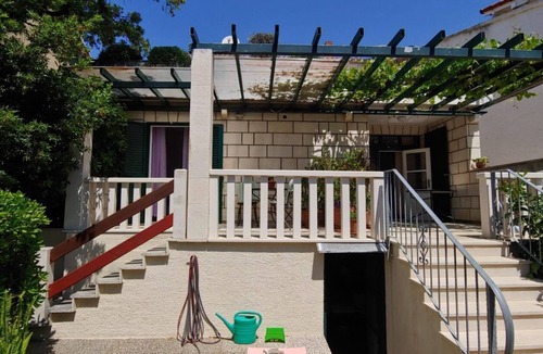 Bol Apartment | Apartment Cvita - 150 m from pebble beach: SA1(2) - Bol, Island Brac, Croatia