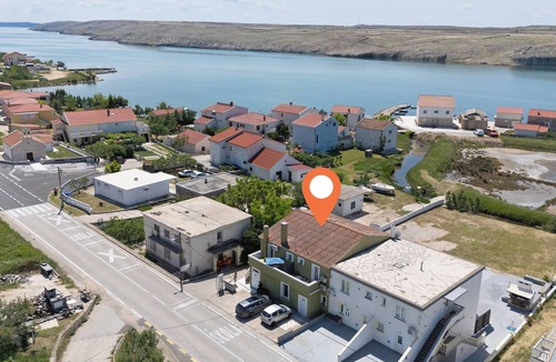 Dinjiska Apartment | Apartment Don (10463-A2) - Dinjiska - island Pag