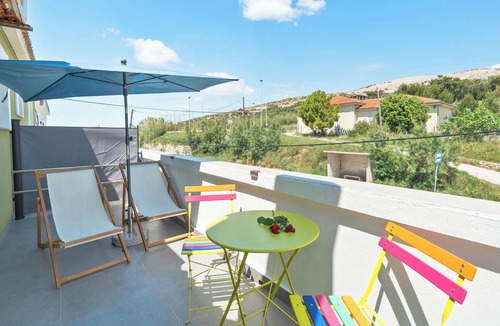 Dinjiska Apartment | Apartment Don (10463-A2) - Dinjiska - island Pag