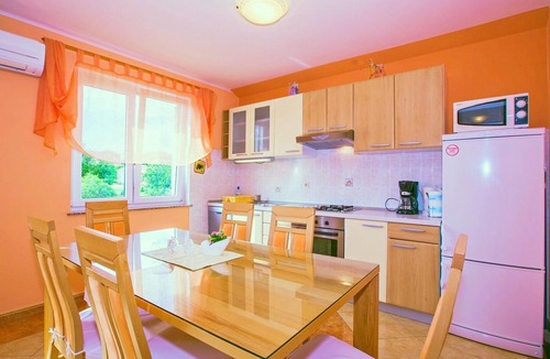 Lopar Apartment | Apartment Danijel, (15698), Lopar, hr