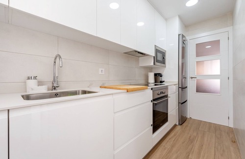 Cunit Apartment | Apartment 'David Bujalance, Cunit' with Balcony and Wi-Fi