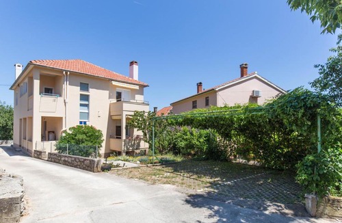 Bozava Apartment | Apartment Davorka