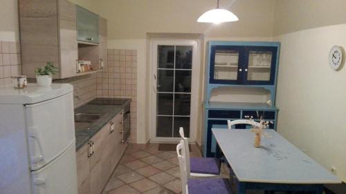 Vela Glavica Apartment | Apartment Deni