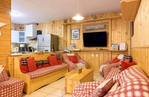 La Bresse Apartment | Apartment 'Des Sapins' with Mountain View, Private Terrace and Wi-Fi