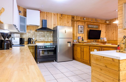 La Bresse Apartment | Apartment 'Des Sapins' with Mountain View, Private Terrace and Wi-Fi