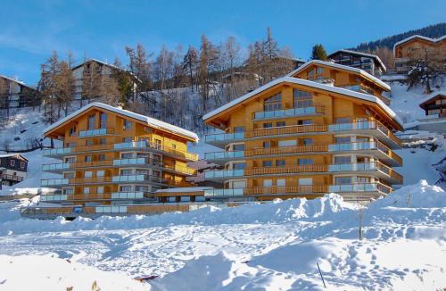 Saint-Pierre-de-Clages Apartment | Apartment Domaine des Reines C10 by Interhome