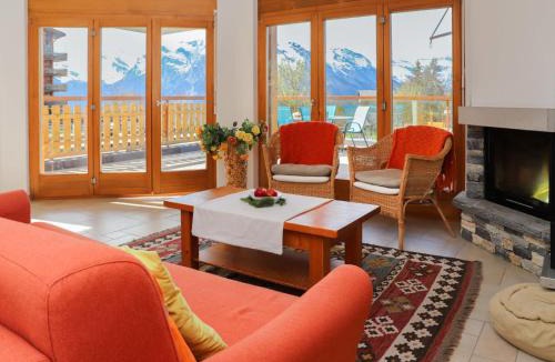 Saint-Pierre-de-Clages Apartment | Apartment Domaine des Reines D1A by Interhome