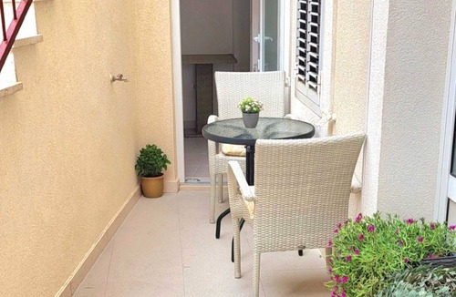 Gruz Apartment | Apartment Dora - Studio Apartment with Terrace