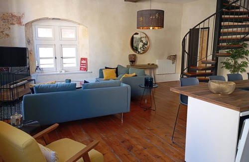 Saint-Emilion Condo | Apartment downtown Saint emilion