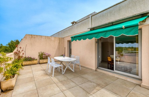 La Grande-Motte Apartment | Apartment 'Du Golf' with Mountain View, Wi-Fi and Air Conditioning