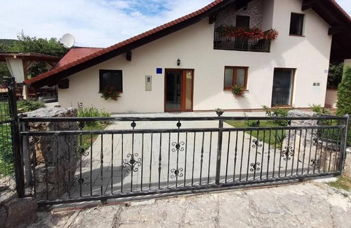 Otocac Apartment | Apartment Dujmović 1 - Two Bedroom Apartment with Terrace