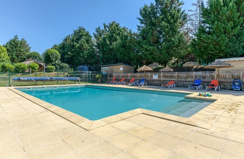 Vaulnaveys-le-Bas RV Rental | Apartment "Edelweiss" with mountain view, Wi-Fi and air conditioning