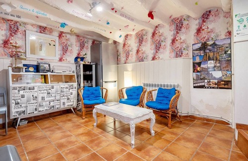 Alcorisa Apartment | Apartment 'El Capricho De Alcorisa' with Wi-Fi for 8 Guests