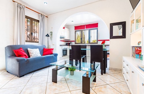 Alcossebre Apartment | Apartment 'El Gecko' with Sea View, Wi-Fi and Air Conditioning