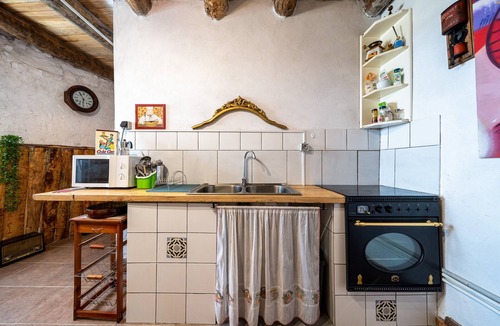 Fores Apartment | Apartment 'El Mirador Del Cel 1' with Mountain Views, Shared Garden and Wi-Fi