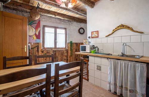 Fores Apartment | Apartment 'El Mirador Del Cel 1' with Mountain Views, Shared Garden and Wi-Fi