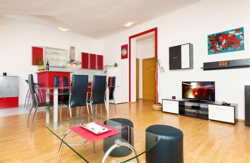 Pomer Apartment | Apartment Ema Red with Jacuzzi