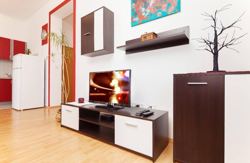 Pomer Apartment | Apartment Ema Red with Jacuzzi