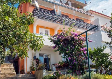 Palit Apartment | Apartment Eneja