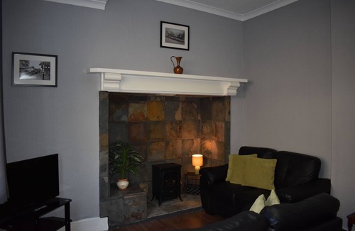 Parracombe Apartment | Apartment-Ensuite-Dean