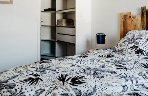 Valenciennes Apartment | Apartment-Ensuite with Shower-Balcony