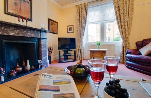 Hexham Apartment | Apartment-Ensuite-Sammy's Place