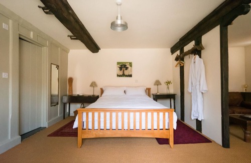 Crewkerne Bed & Breakfast | Apartment Ensuite - Willow