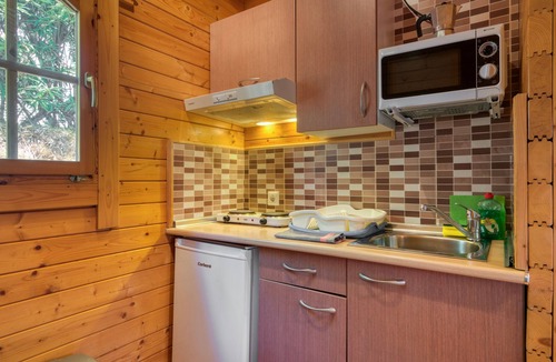 Benicolet Apartment | Apartment 'Entre Viejos Olivos 5' with Mountain View, Shared Pool and Air Conditioning