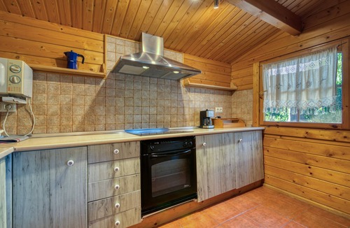 Benicolet Apartment | Apartment 'Entre Viejos Olivos 7' with Mountain View, Shared Pool and Air Conditioning