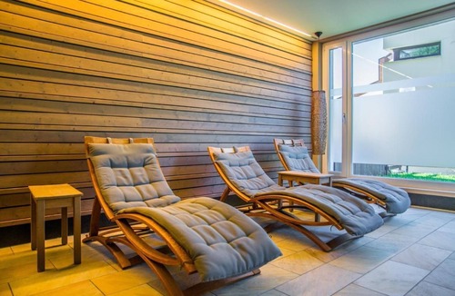 Beatenberg Apartment | Apartment Enzian with SPA & Wellness