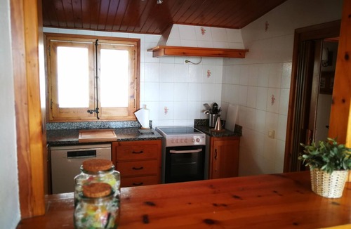 Bellver de Cerdanya Apartment | Apartment 3 rooms Fireplace, Views, Pet-Friendly & Dishwasher