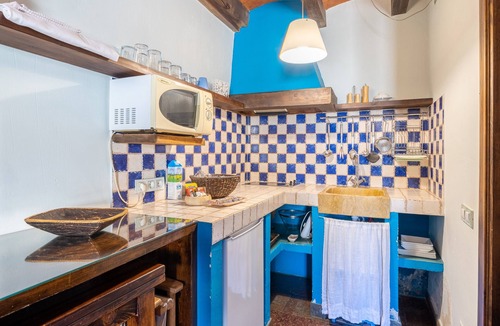 Braojos House | Apartment 'Alojamiento Taurus' with Balcony and Wi-Fi