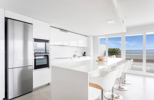 Canet de Berenguer Apartment | Apartment 'Tarongers' with Shared Pool, Wi-Fi and Air Conditioning