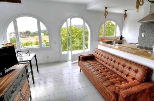 Castell-Platja d'Aro Cottage | Apartment La Pallisa inside Masia Cal Ros for 7 people