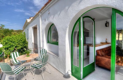 Castell-Platja d'Aro Cottage | Apartment La Pallisa inside Masia Cal Ros for 7 people