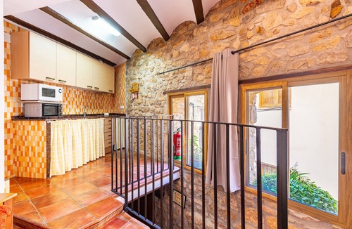 La Pobla de Benifassa Apartment | Apartment 'Loft Cuco' with Mountain View and Wi-Fi