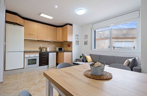Camarles Apartment | Apartment "Iaio Kiko 1" with Wi-Fi & A/C