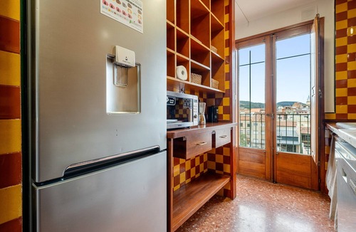 Sant Sadurni d'Anoia Apartment | Apartment 'Encantador Loft' with Mountain View, Wi-Fi and Air Conditioning