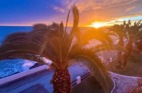 Vilanova I la Geltru Apartment | Apartment 'Sea Breeze' with Terrace, Shared Garden & Wi-Fi