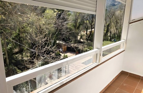 Arroyo Frio Apartment | Apartment 'Estrella Del Guadalquivir' with Shared Pool, Wi-Fi and Air Conditioning