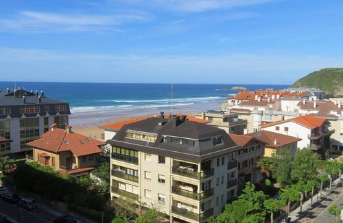 Zarautz Apartment | Apartment Euromar - Pool, tennis, beach and incredible view, by Egona