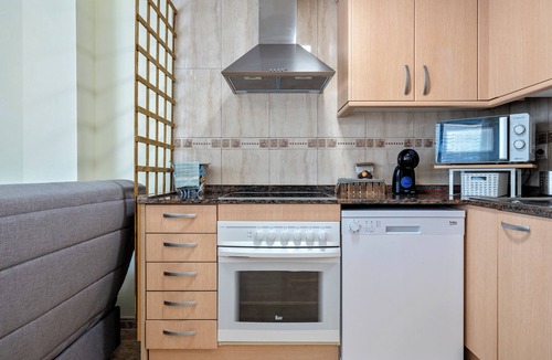 Les Cases d'Alcanar Apartment | Apartment 'Faro De Mar' with Wi-Fi and Air Conditioning